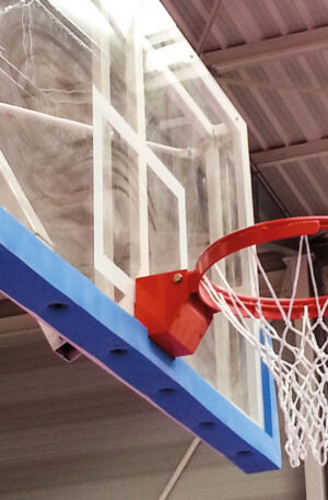 MOUSSE DE PROTECTION À VISSER POUR PANNEAU BASKETBALL 1200 x 900 mm-1