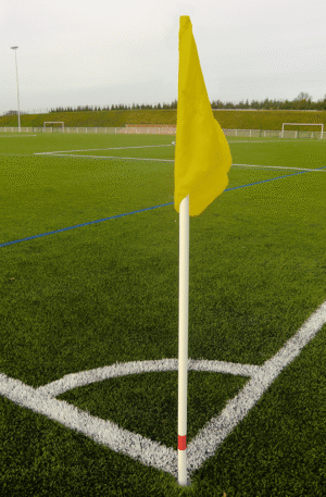 Jeu de 4 poteaux de corner flexibles avec 4 fanions-1