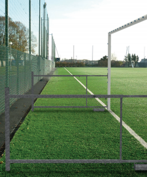 BUTS FOOTBALL À 8 JOUEURS ACIER G+P Ø 102 mm ANFIELD - REPLIABLES-1