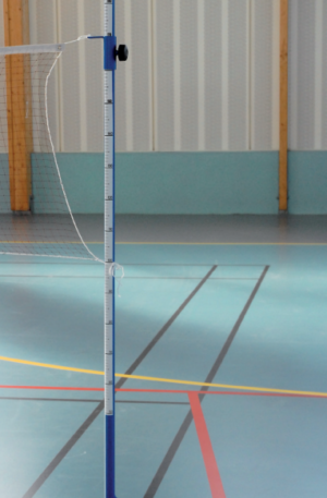 POTEAUX MULTI USAGES + SOCLES 25 kg AVEC ROUES-1