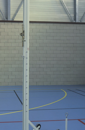 POTEAUX VOLLEY-BALL Ø 90 mm SUR EMBASES - ACIER G+P - AVEC TREUIL-1