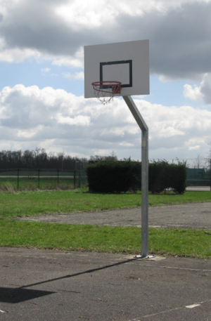 BUT BASKETBALL - DÉPORT 1,2 m - H. 2,60 m - ACIER GALVA À CHAUD - SCELLEMENT DIRECT-1