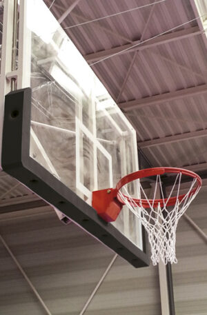 MOUSSE PROTECTION NOIRE À VISSER POUR PANNEAU BASKETBALL 1800 x 1050 mm-1